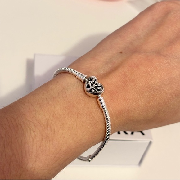 PANDORA FAMILY TREE HEART SILVER CHARM BRACELET - Picture 7 of 7